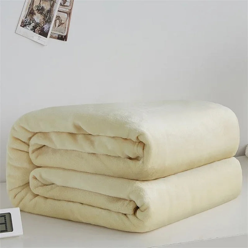 230Gsm Soft Coral Fleece Flannel Blankets Solid Thin Light Weght Sofa Cover Bedspread Faux Fur Plaid Blankets