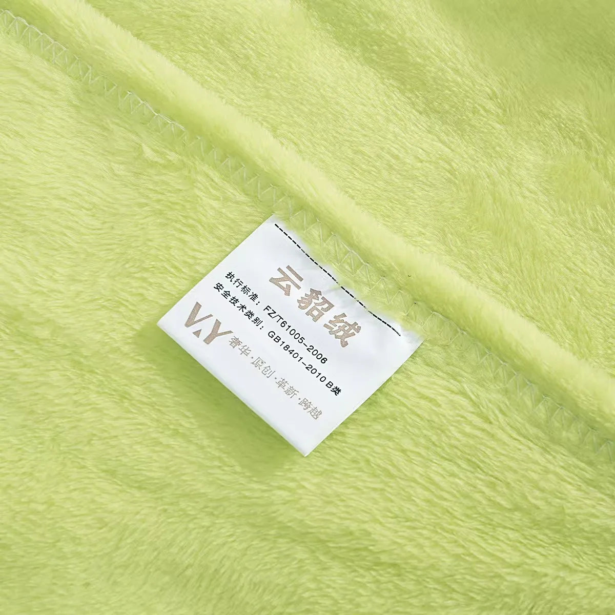 230Gsm Soft Coral Fleece Flannel Blankets Solid Thin Light Weght Sofa Cover Bedspread Faux Fur Plaid Blankets