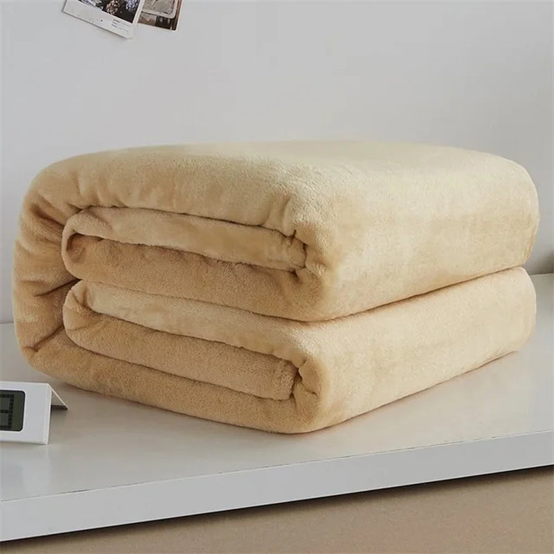 230Gsm Soft Coral Fleece Flannel Blankets Solid Thin Light Weght Sofa Cover Bedspread Faux Fur Plaid Blankets